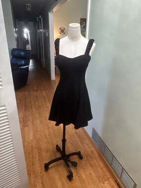 Trixxi Black Sweetheart Neck Ruffle Strap Skater Mini Dress